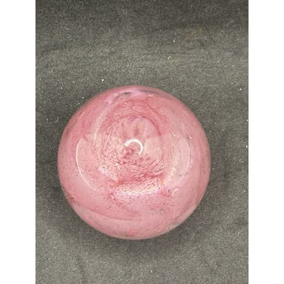 Vintage Signed Pink Paperweight- BEAUTIFUL GLASS Dated Unk Artist 1990 Egg Shape - Picture 3 of 8